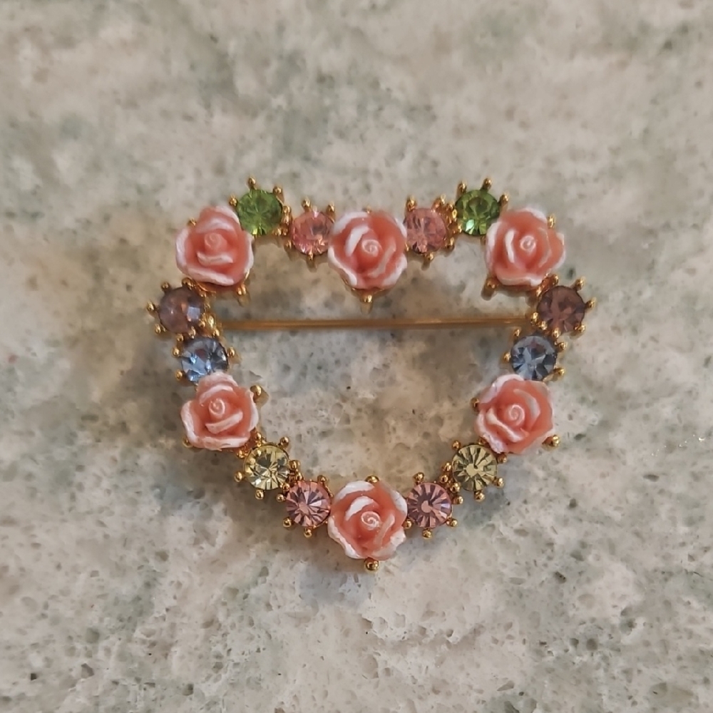 Floral Heart Brooch with Pink Roses